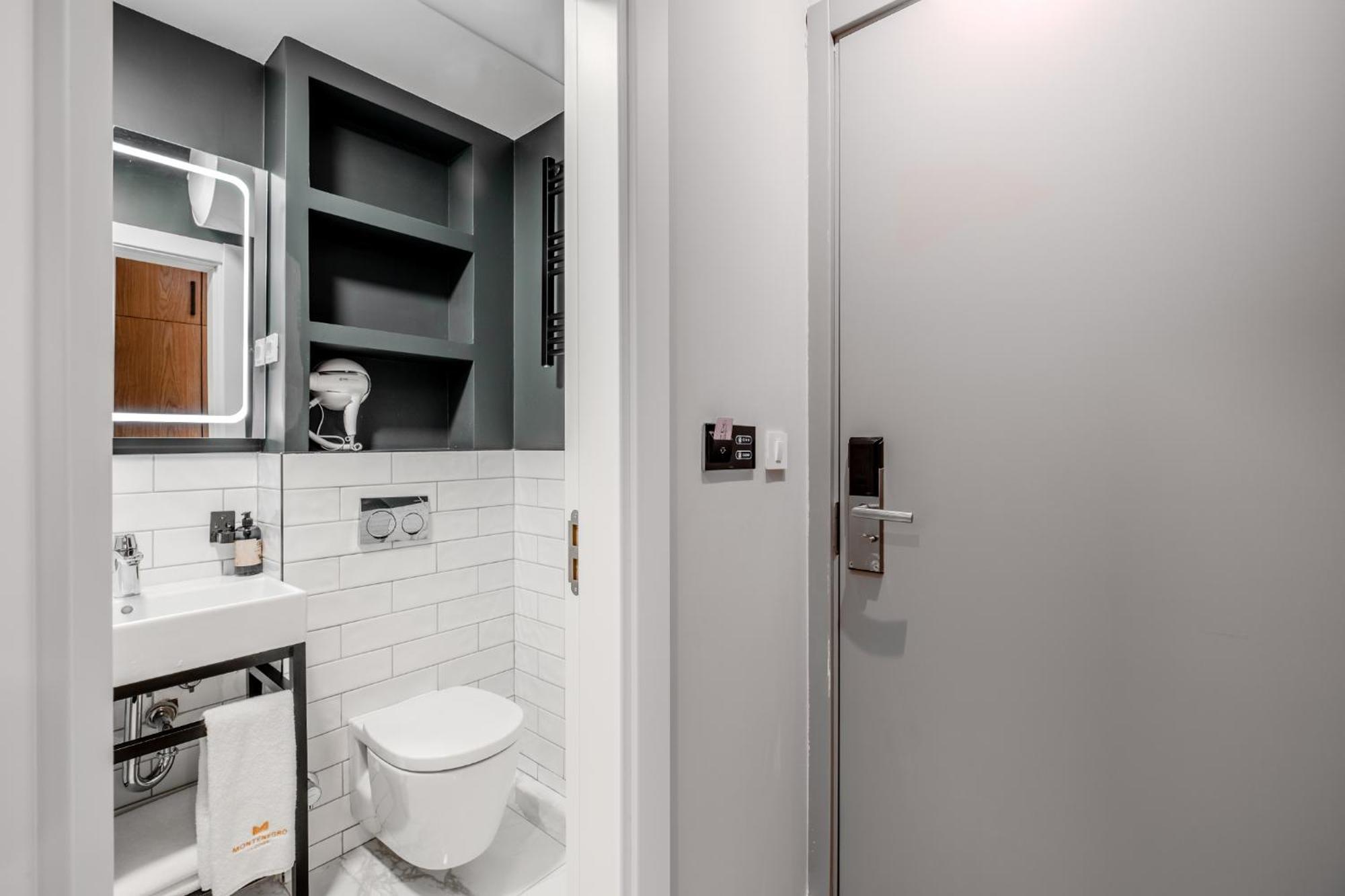 Montenegro Lodge Kavač Стая снимка Bathroom